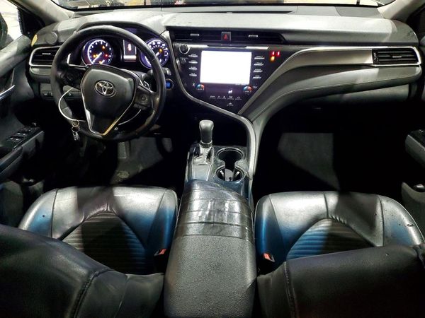 2018 TOYOTA CAMRY