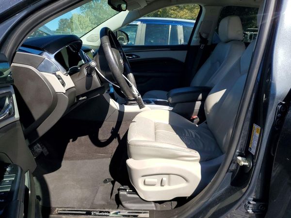 2013 CADILLAC SRX Base — DENT