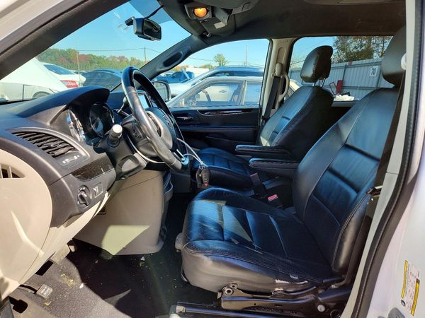 2014 DODGE GRAND CARAVAN SE — DENT