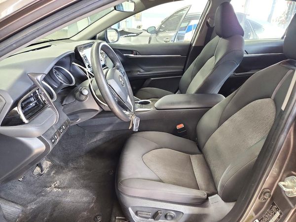 2023 TOYOTA CAMRY LE — DENT