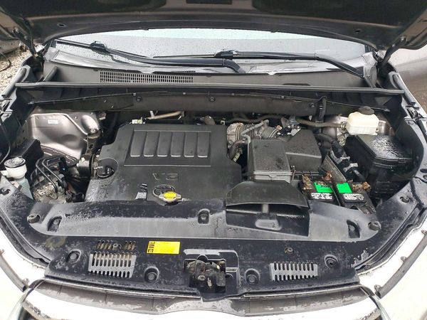 2015 TOYOTA HIGHLANDER Base/Hybrid — Engine bay