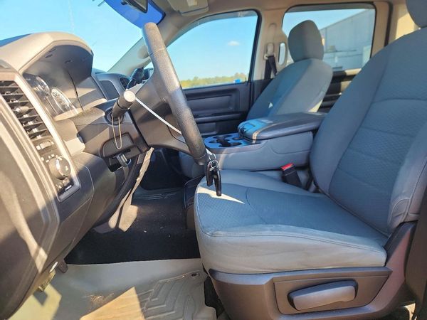 2013 RAM 1500 ST — DENT