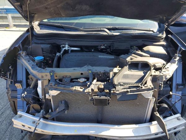 2019 HONDA PILOT TOURING-7 — Engine bay