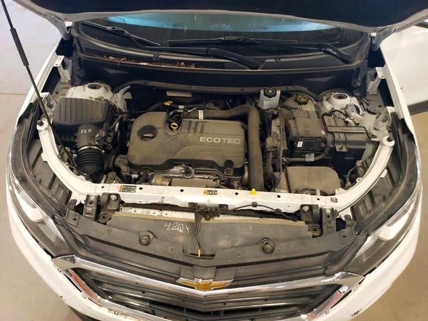 2019 CHEVROLET EQUINOX LT (1LT) — Engine bay