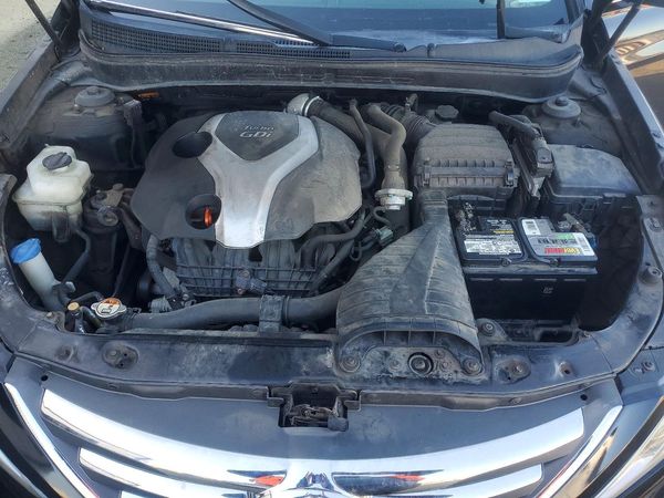 2014 HYUNDAI SONATA — Engine bay