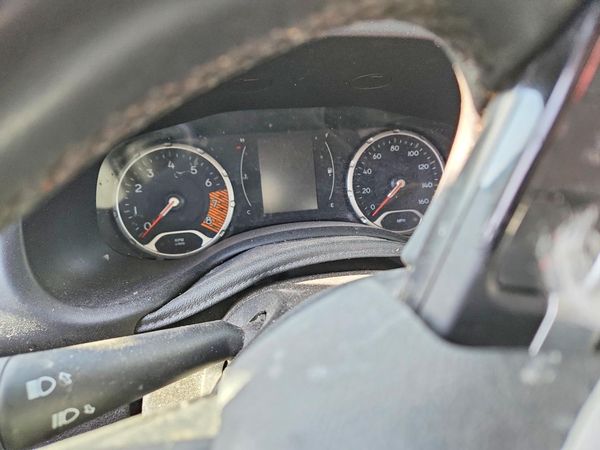 2019 JEEP RENEGADE LATITUDE 4X2