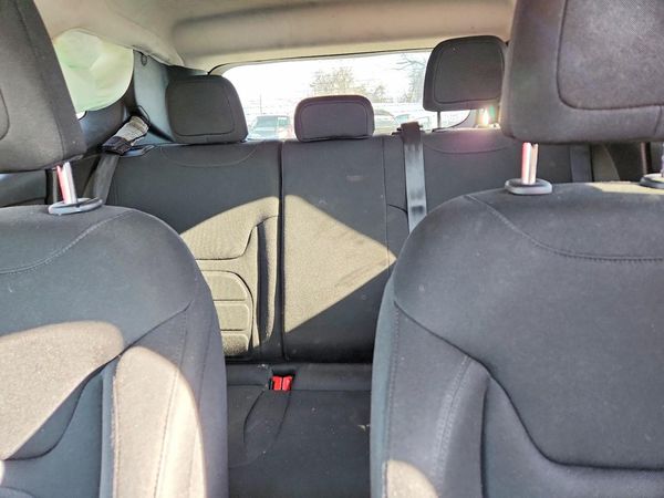 2019 JEEP RENEGADE LATITUDE 4X2