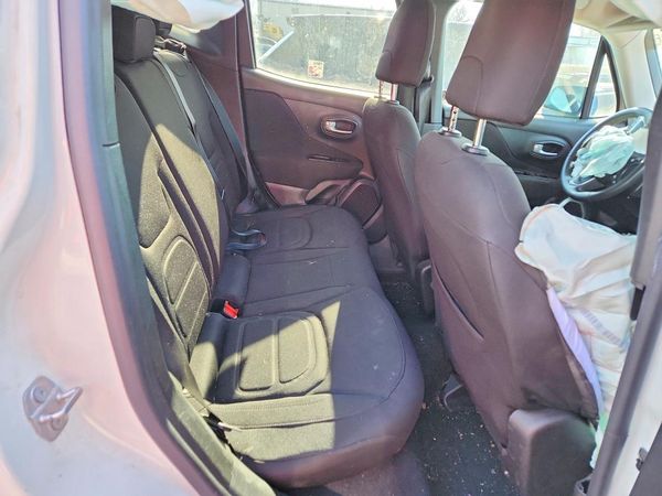 2019 JEEP RENEGADE LATITUDE 4X2
