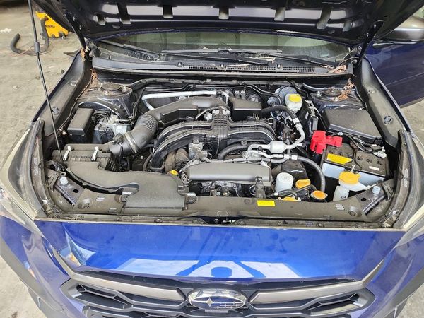 2025 SUBARU CROSSTREK — Engine bay