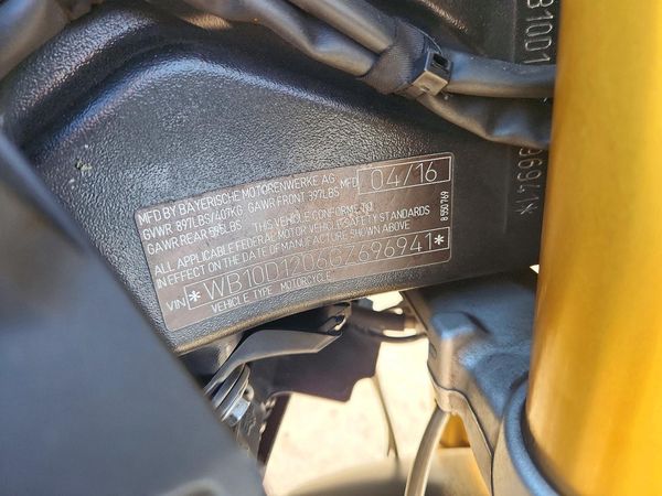2016 BMW S 1000 — VINS
