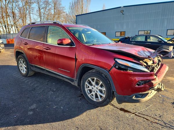 2015 JEEP CHEROKEE LATITUDE 4X4