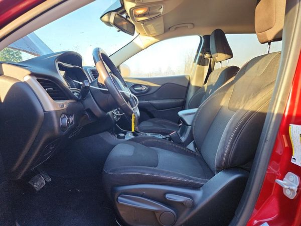 2015 JEEP CHEROKEE LATITUDE 4X4