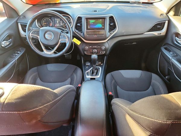2015 JEEP CHEROKEE LATITUDE 4X4