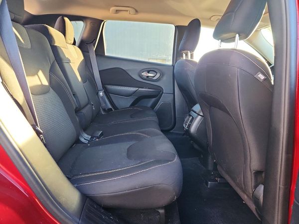 2015 JEEP CHEROKEE LATITUDE 4X4