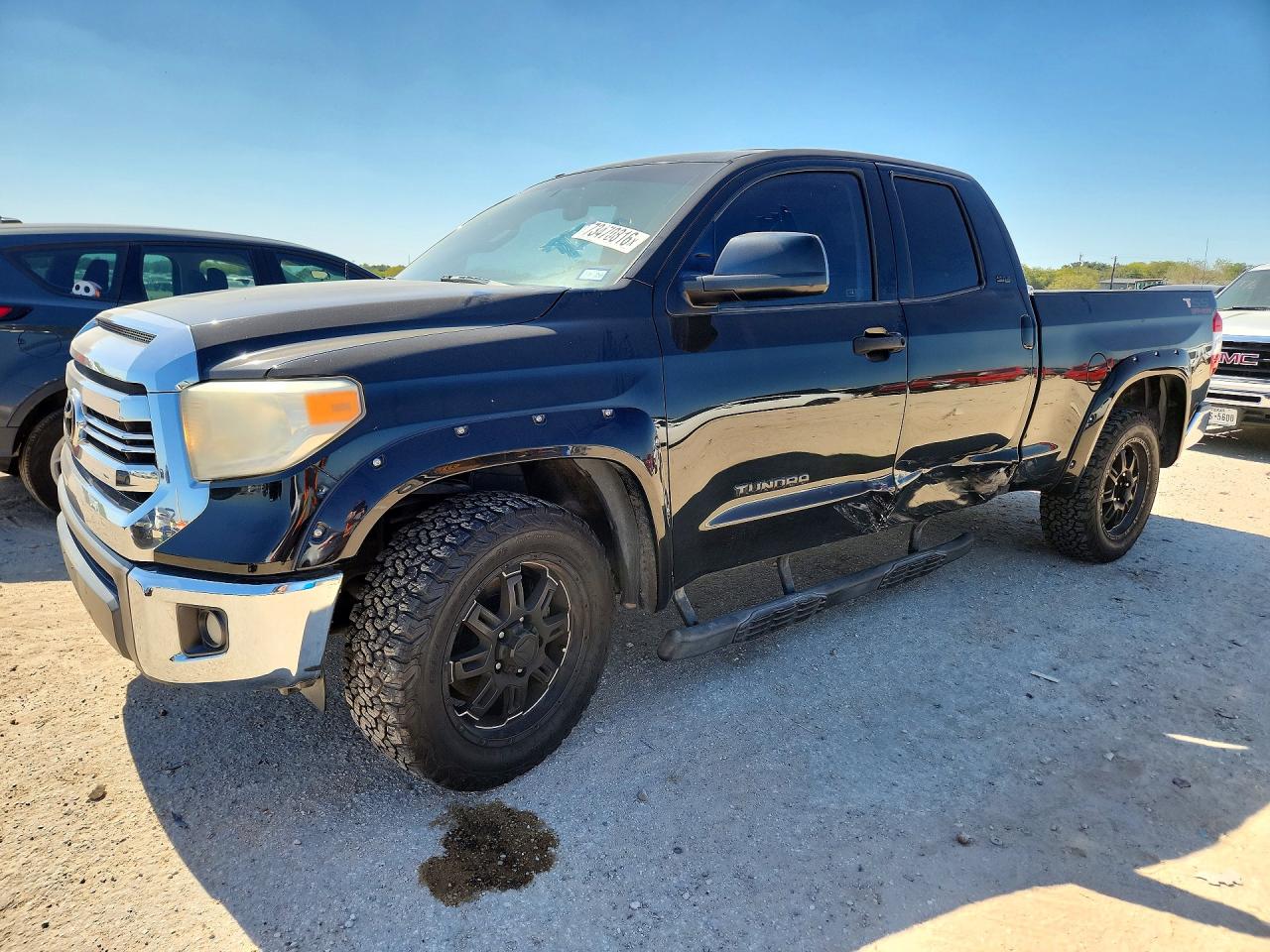 2016 TOYOTA TUNDRA SR/SR5 — Front 3/4