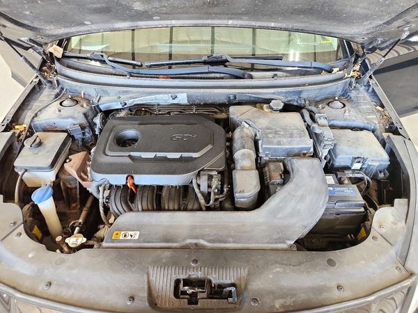 2015 HYUNDAI SONATA — Engine bay
