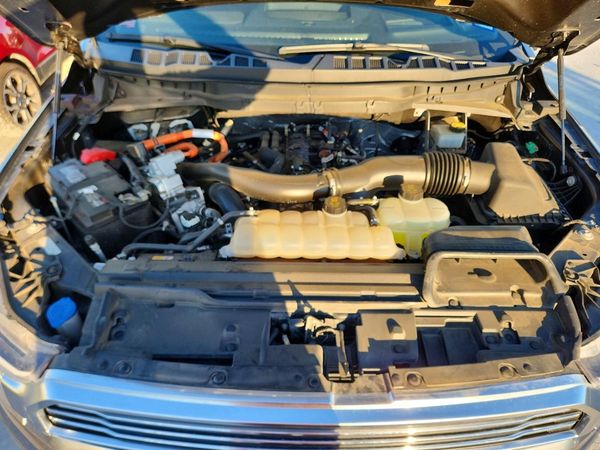 2024 FORD F150 — Engine bay