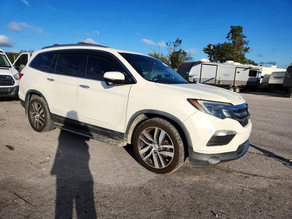 2016 HONDA PILOT TOURING — Passenger 3/4
