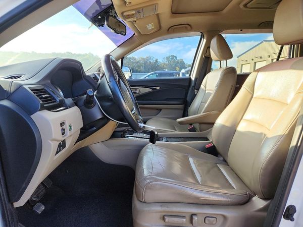 2016 HONDA PILOT TOURING — DENT
