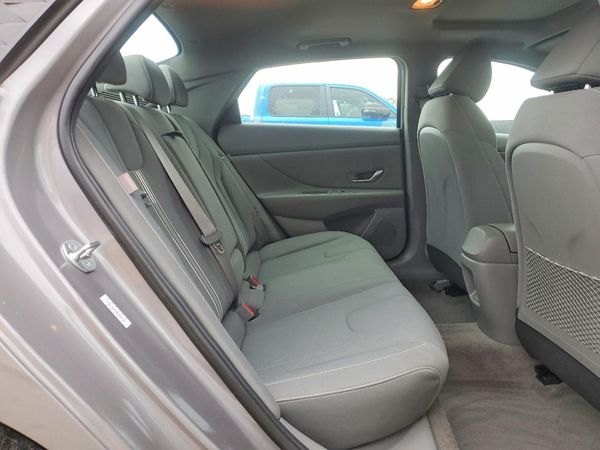 2024 HYUNDAI ELANTRA SEL w/ Convenience Pkg