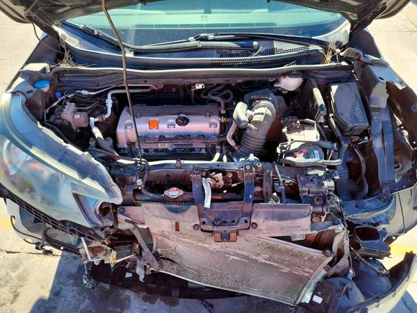 2014 HONDA CRV EX-L — Engine bay