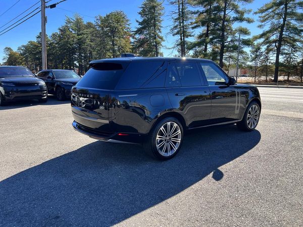 2023 LAND ROVER RANGEROVER SE