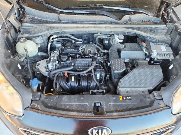 2017 KIA SPORTAGE EX — Engine bay