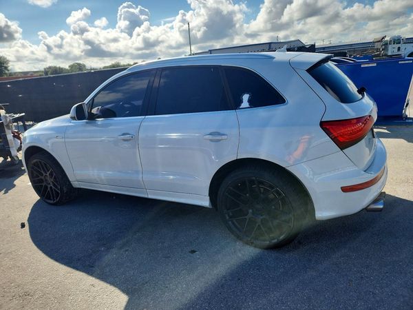 2015 AUDI SQ5 Premium Plus — DSRA