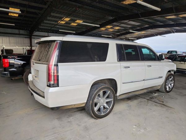 2016 CADILLAC ESCALADE ESV Luxury — PSRA