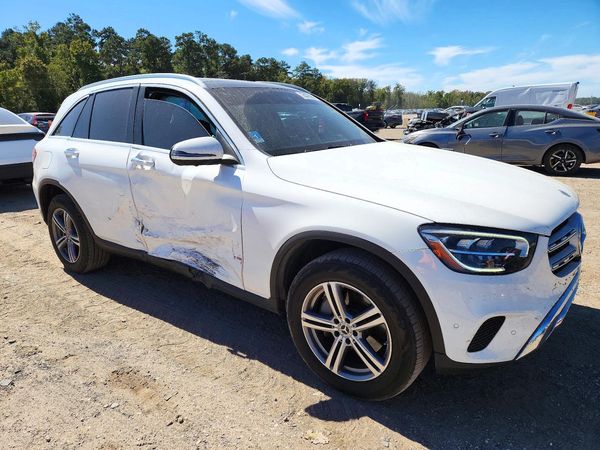2022 MERCEDES-BENZ GLC GLC300 — Passenger 3/4