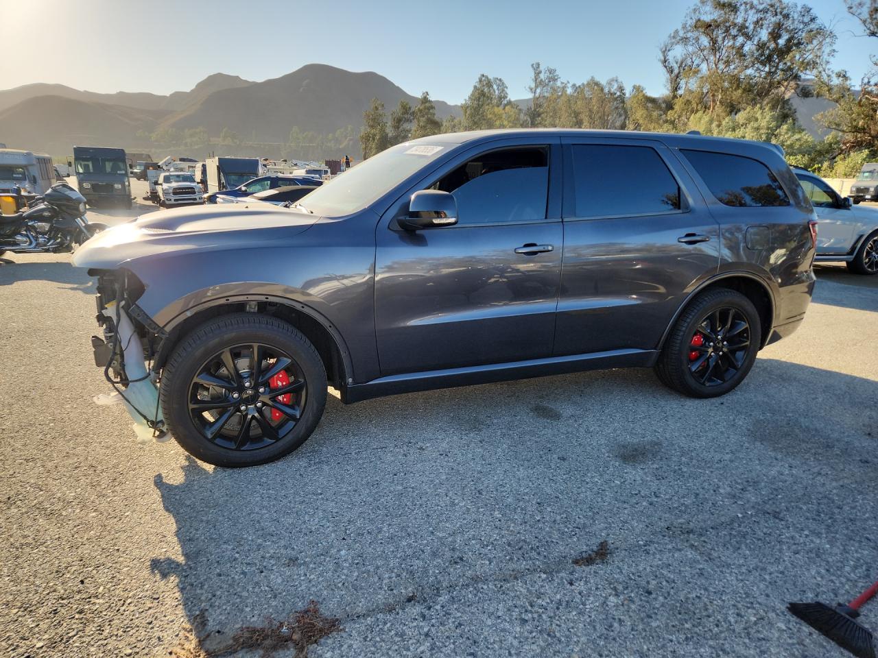 2018 DODGE DURANGO R/T — Front 3/4