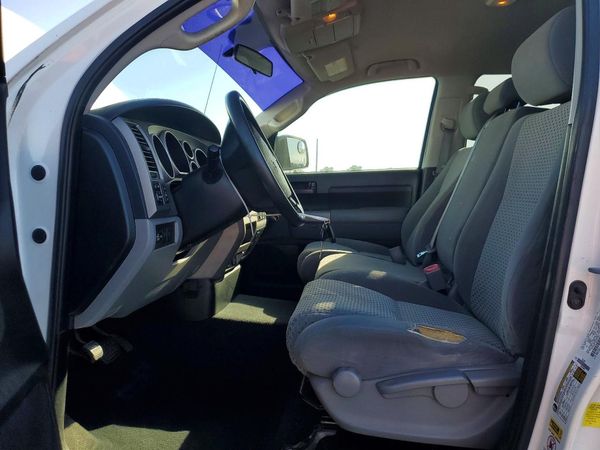 2013 TOYOTA TUNDRA SR5 — DENT