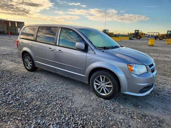 2014 DODGE GRAND CARAVAN SE — Passenger 3/4