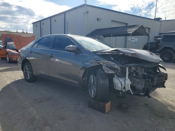 2015 TOYOTA CAMRY