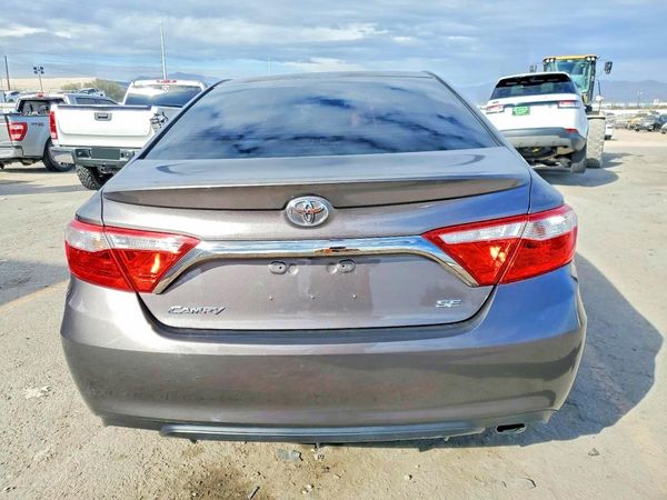 2015 TOYOTA CAMRY