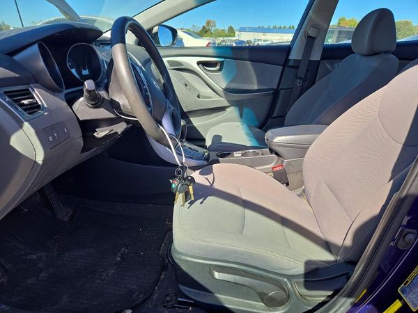 2013 HYUNDAI ELANTRA — DENT