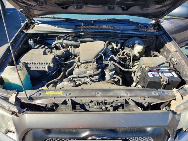 2012 TOYOTA TACOMA — Engine bay
