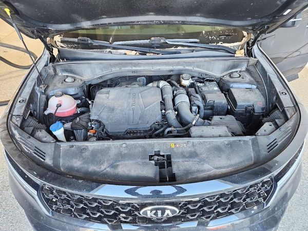 2021 KIA SORENTO SX, SXP — Engine bay