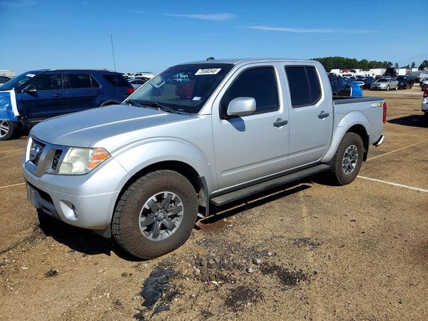 2019 NISSAN FRONTIER — Front 3/4