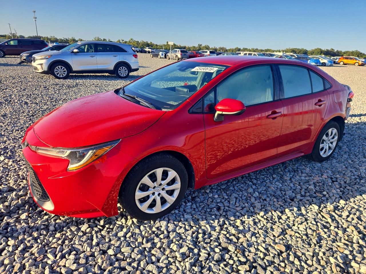 2020 TOYOTA COROLLA LE — Front 3/4