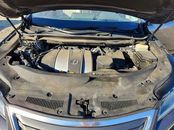 2016 LEXUS RX 350 — Engine bay