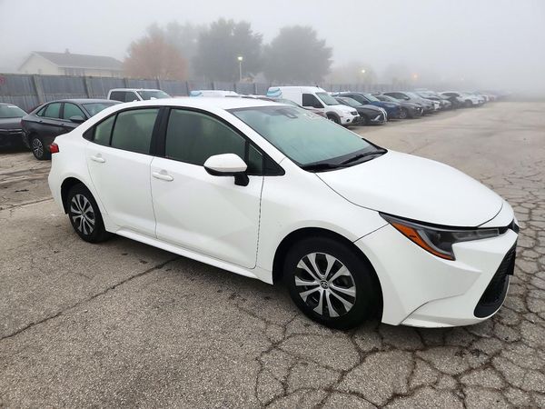 2022 TOYOTA COROLLA LE — Passenger 3/4