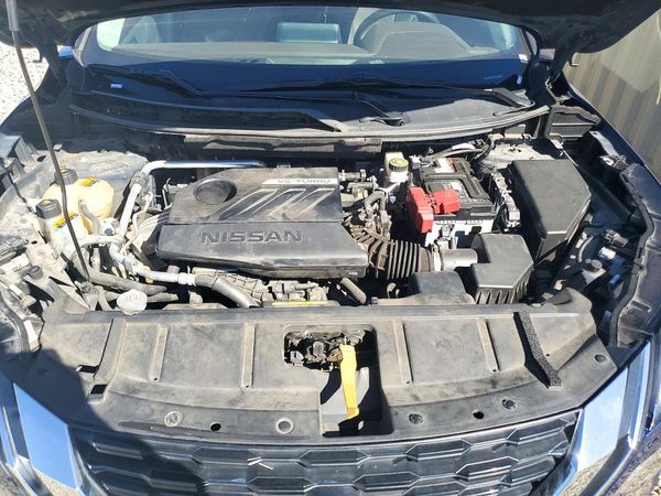 2023 NISSAN ROGUE SV — Engine bay