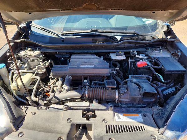 2019 HONDA CRV EX — Engine bay