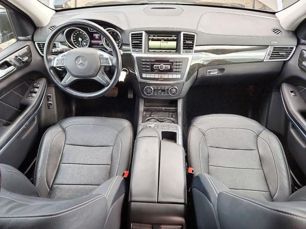 2016 MERCEDES-BENZ GL GL550-4M — CKPT