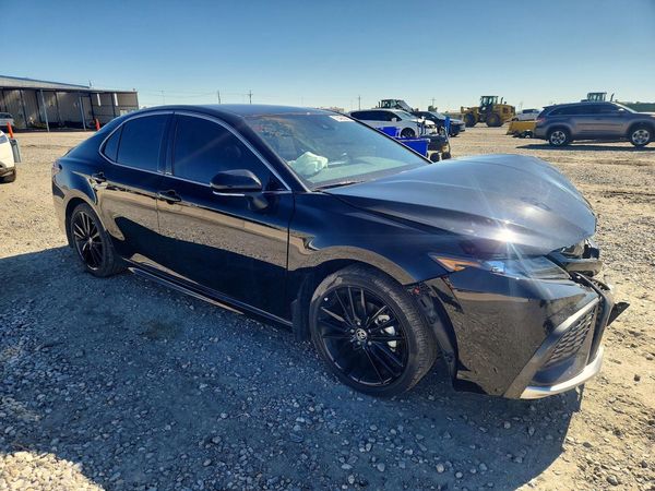 2023 TOYOTA CAMRY XSE — Passenger 3/4