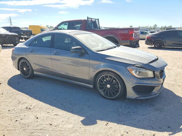 2014 MERCEDES-BENZ CLA CLA250 4MATIC — Passenger 3/4