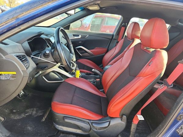 2016 HYUNDAI VELOSTER — DENT