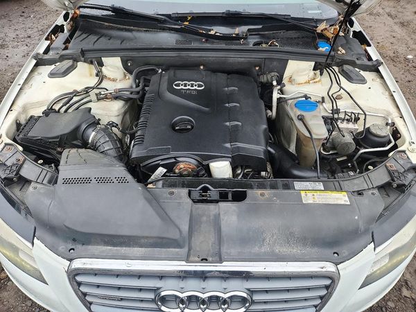 2012 AUDI A4 quattro Premium Plus — Engine bay