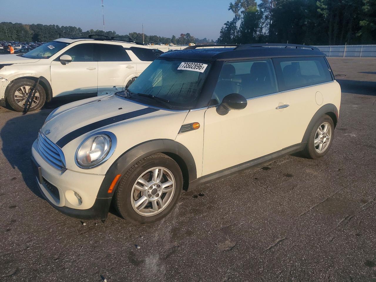 2012 MINI COOPER — Front 3/4